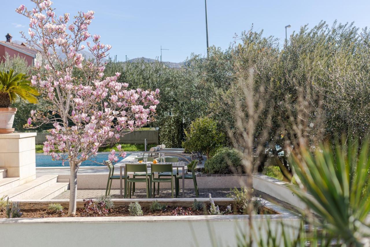 Appartamento The Olive Poolhouse Spalato Esterno foto